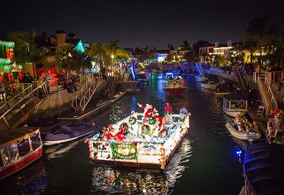 Naples Island Christmas Lights Long Beach